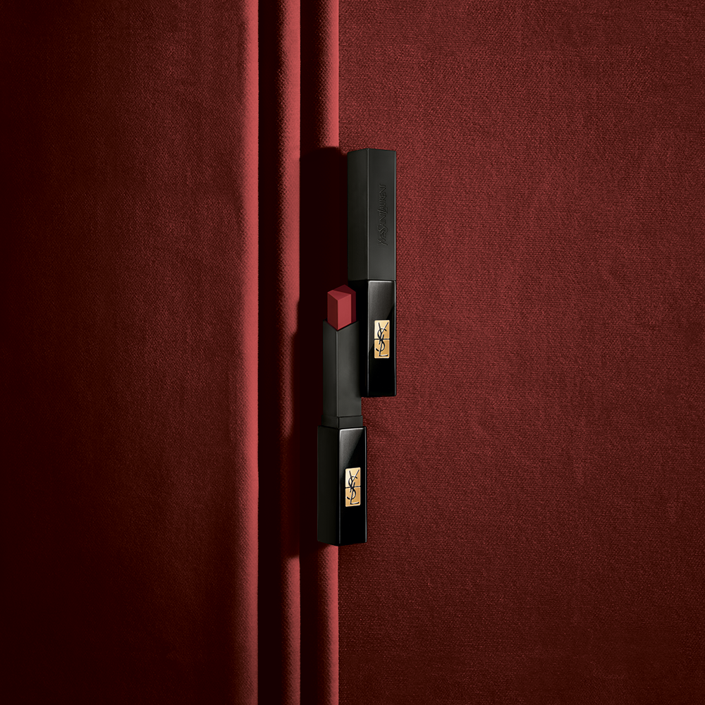 Yves Saint Laurent Rouge pur Couture The Slim Velvet Radical Lipstick
